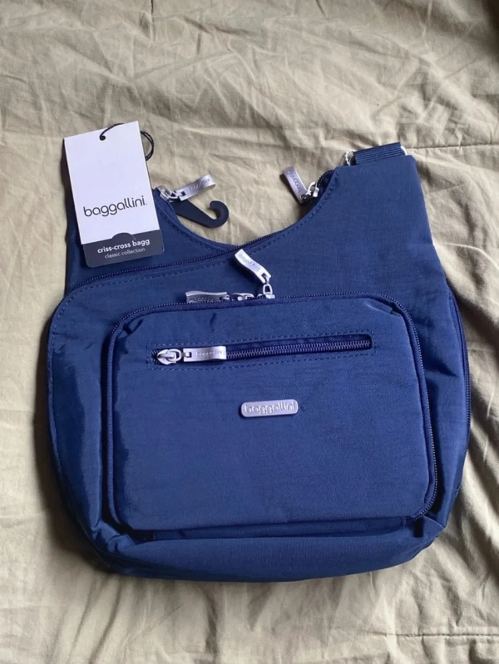 Baggallini • crossbody bag • no strap